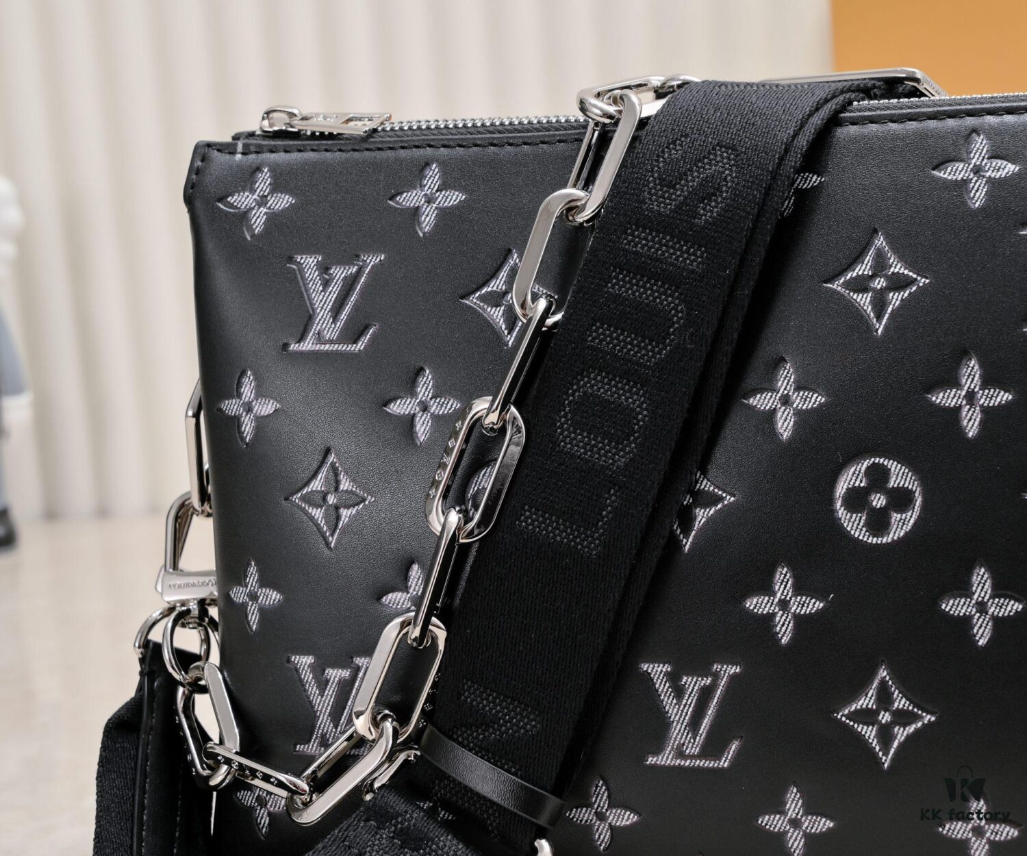 Exclusive Real Shot - Upgraded Version ‼️ M21353 Printed 57790 Small Coussin Handbag in Monogram Embossed Lambskin