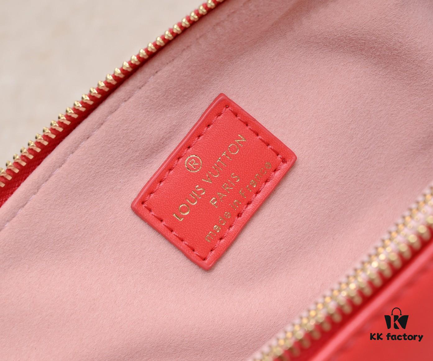 Exclusive Real Shot - Upgraded Version ‼️ M21353 Printed 57790 Small Coussin Handbag in Monogram Embossed Lambskin