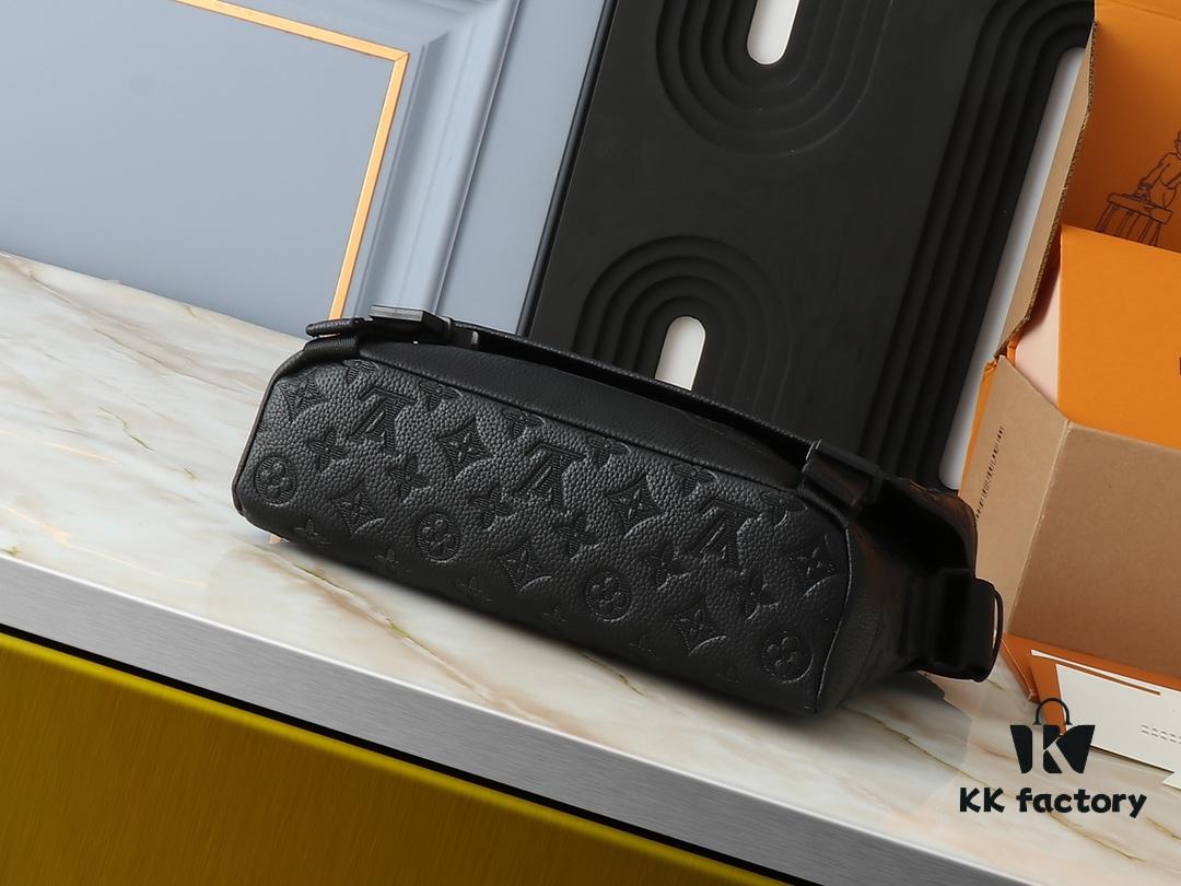 Upgraded Original M25121 Voyager Small Messenger Bag