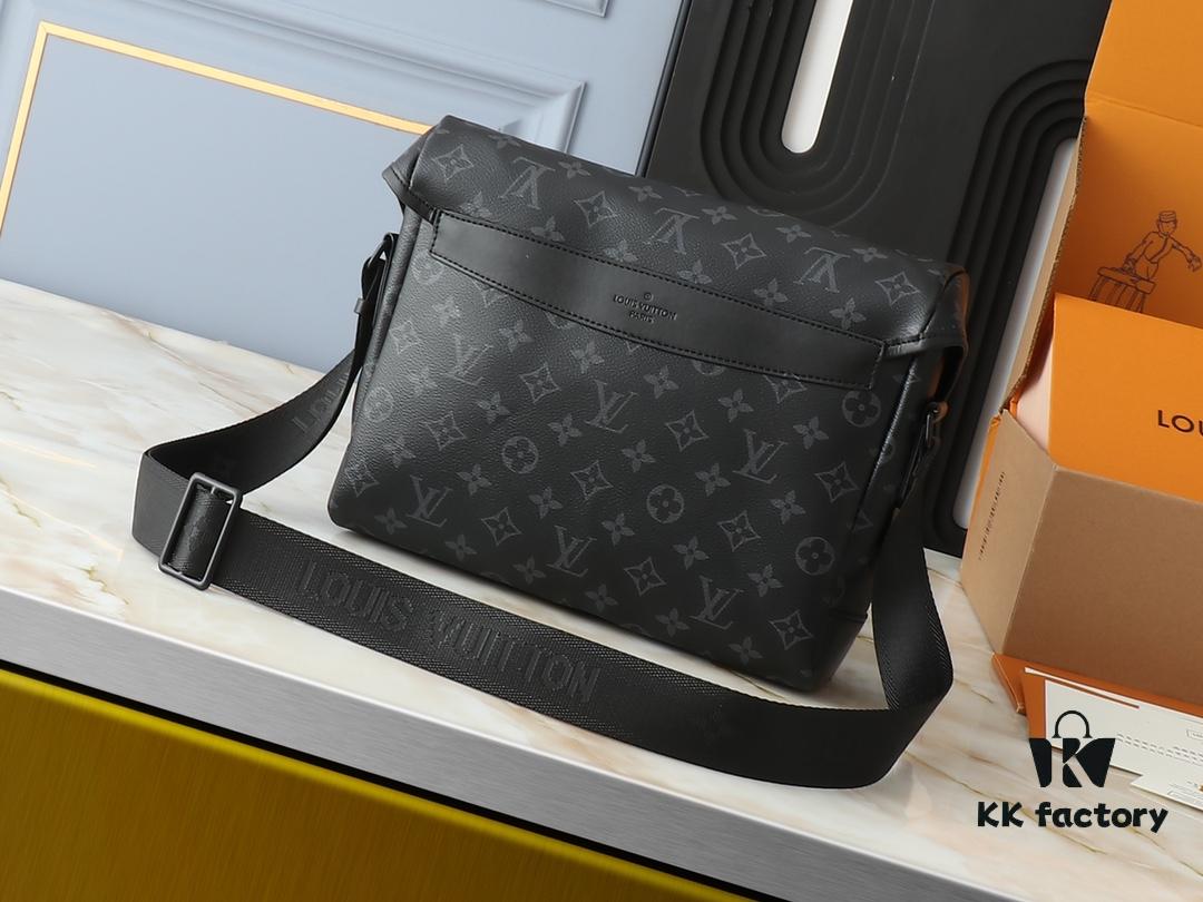 Upgraded Original M25121 Voyager Small Messenger Bag