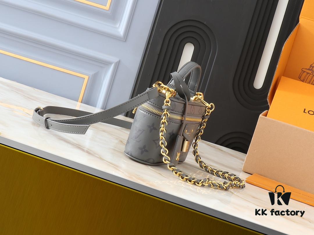 Upgraded Original M12427 Vanity Chain Pouch