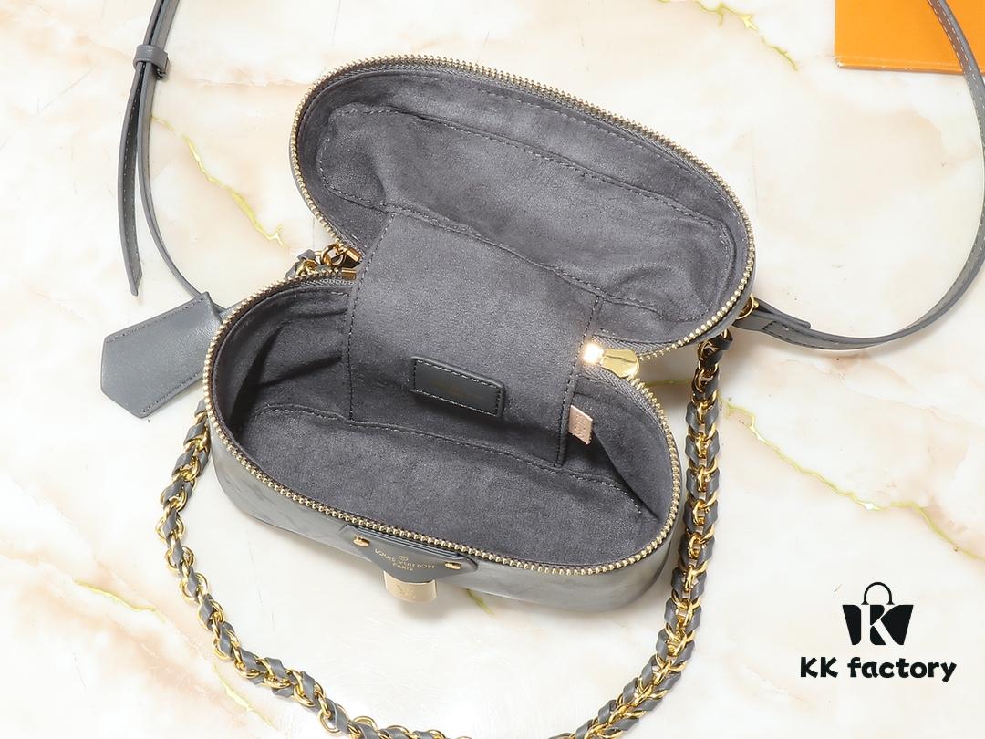 Upgraded Original M12427 Vanity Chain Pouch