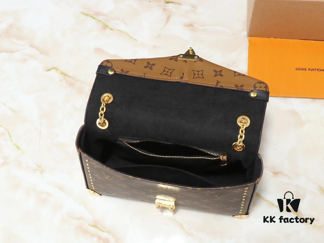 Upgraded Original M25081 LV Latest Runway Style Size: 27x17x8 cm