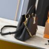 Upgraded Original M23949 M23950 M24471 M23951 Capucines BB Handbag with Elegant Lovelock Chain