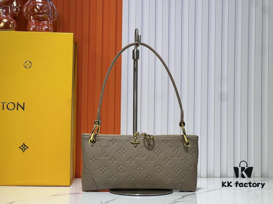 Upgraded Original M12174 This Pochette Sèvres Belongs to the LV Ski Collection, Ready to Shine in a 'Sparkling' Gunmetal Tone