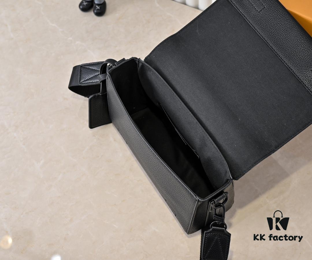 Upgraded Original Takeoff Small Aer Messenger Bag