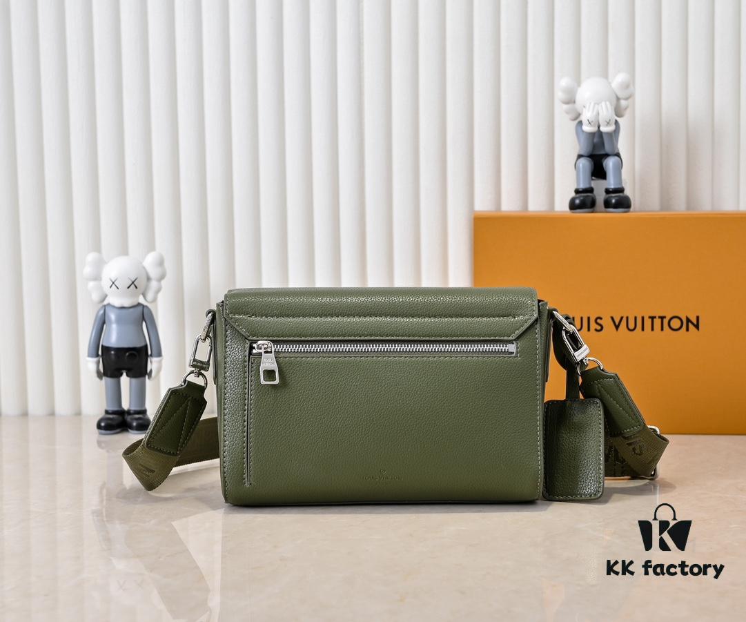 Upgraded Original [Takeoff Small Aer Messenger Bag] M25125 24769 57080 Black Military Green