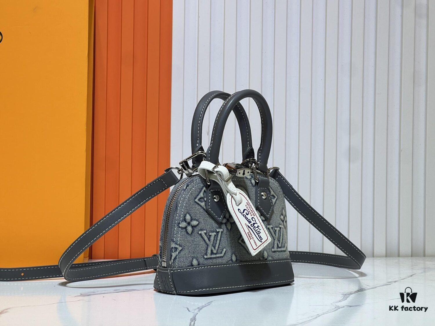 Upgraded Original Embossed Denim [Alma Nano Shell Handbag] M82717 Mini Shell Bag Series New Launch Nano Alma Bag