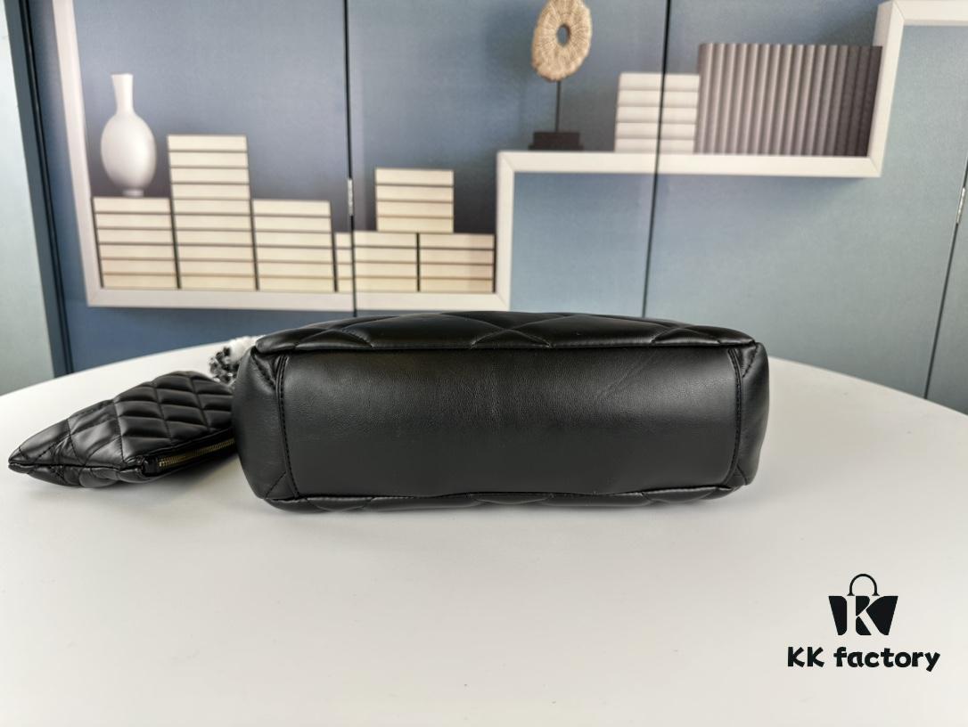 New Arrival with a Surprise! An Underrated Chanel 19bag Tote