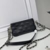 Top Quality Genuine Top-Grain Leather Vintage Chanel Chain Bag, Lazy and Stylish, Perfectly Sized at 22 x 13cm