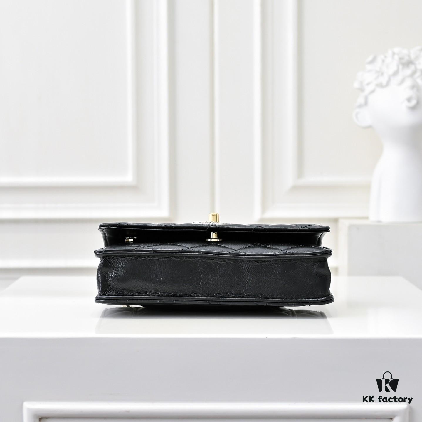 CHANEL 2024 Fall/Winter New Arrival Genuine Lambskin WOC with Metal Rhinestone Handle, Stylish and Elegant, Can Be Carried by Hand or Crossbody