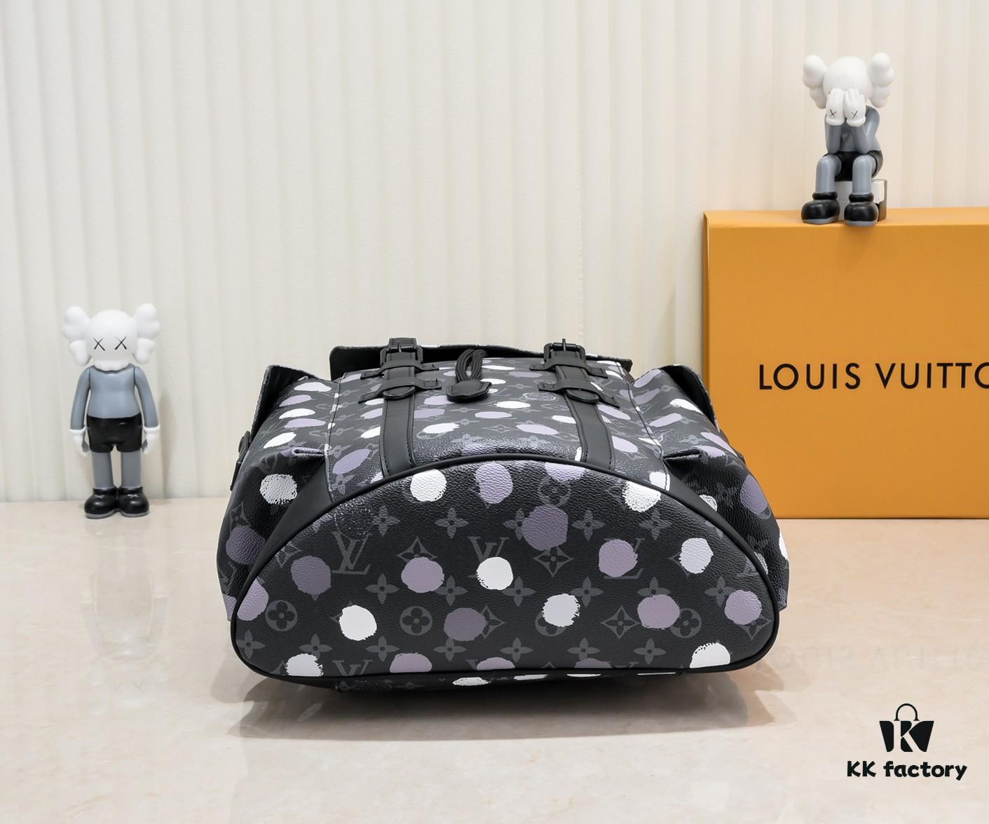 LV x YK Christopher Medium Backpack M46403 M41379