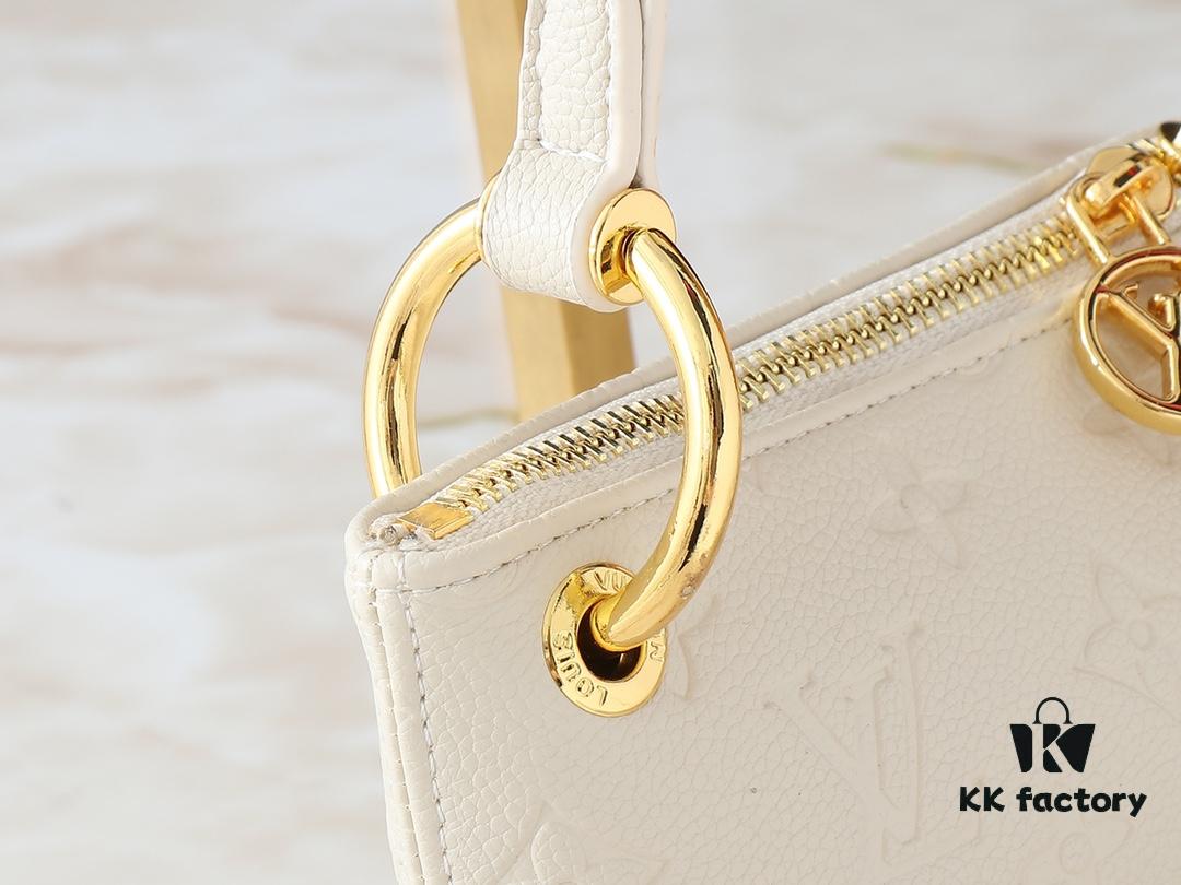 Upgraded Original M12174 This Pochette Sèvres Belongs to the LV Ski Collection, Ready to Shine in a 'Sparkling' Gunmetal Tone