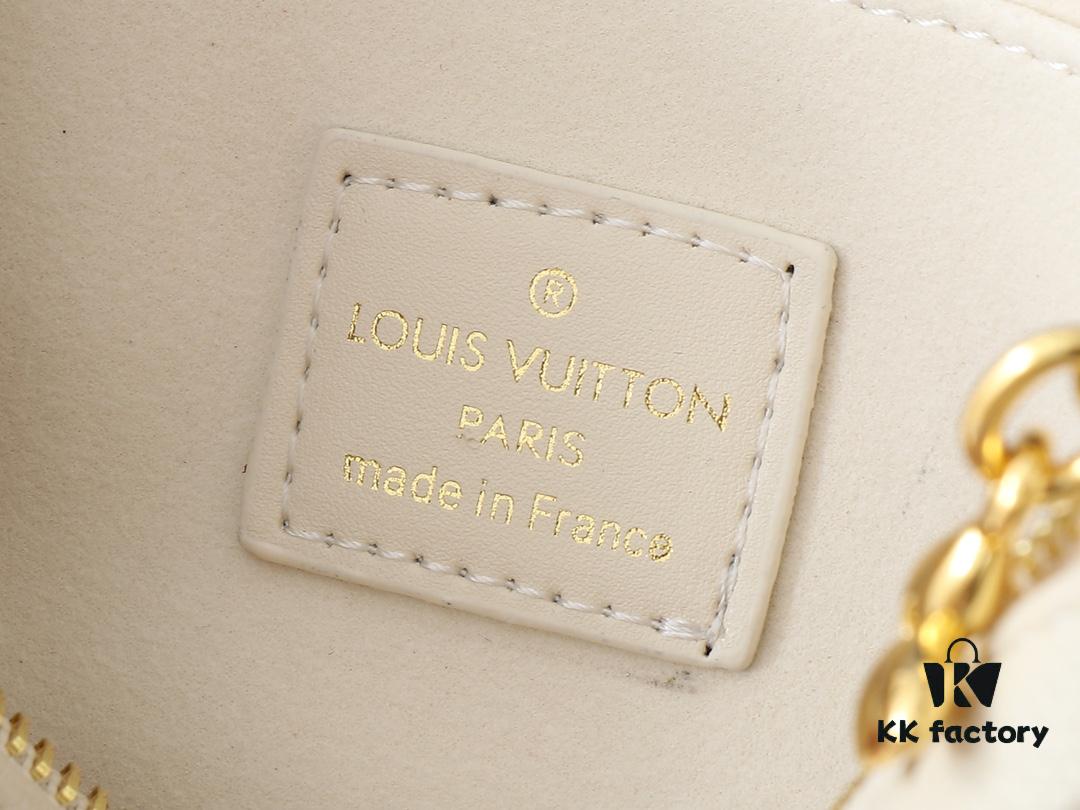 Upgraded Original M12174 This Pochette Sèvres Belongs to the LV Ski Collection, Ready to Shine in a 'Sparkling' Gunmetal Tone