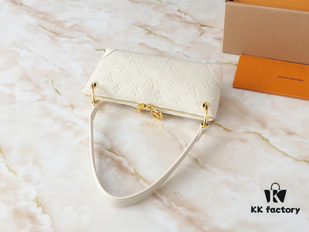 Upgraded Original M12174 This Pochette Sèvres Belongs to the LV Ski Collection, Ready to Shine in a 'Sparkling' Gunmetal Tone