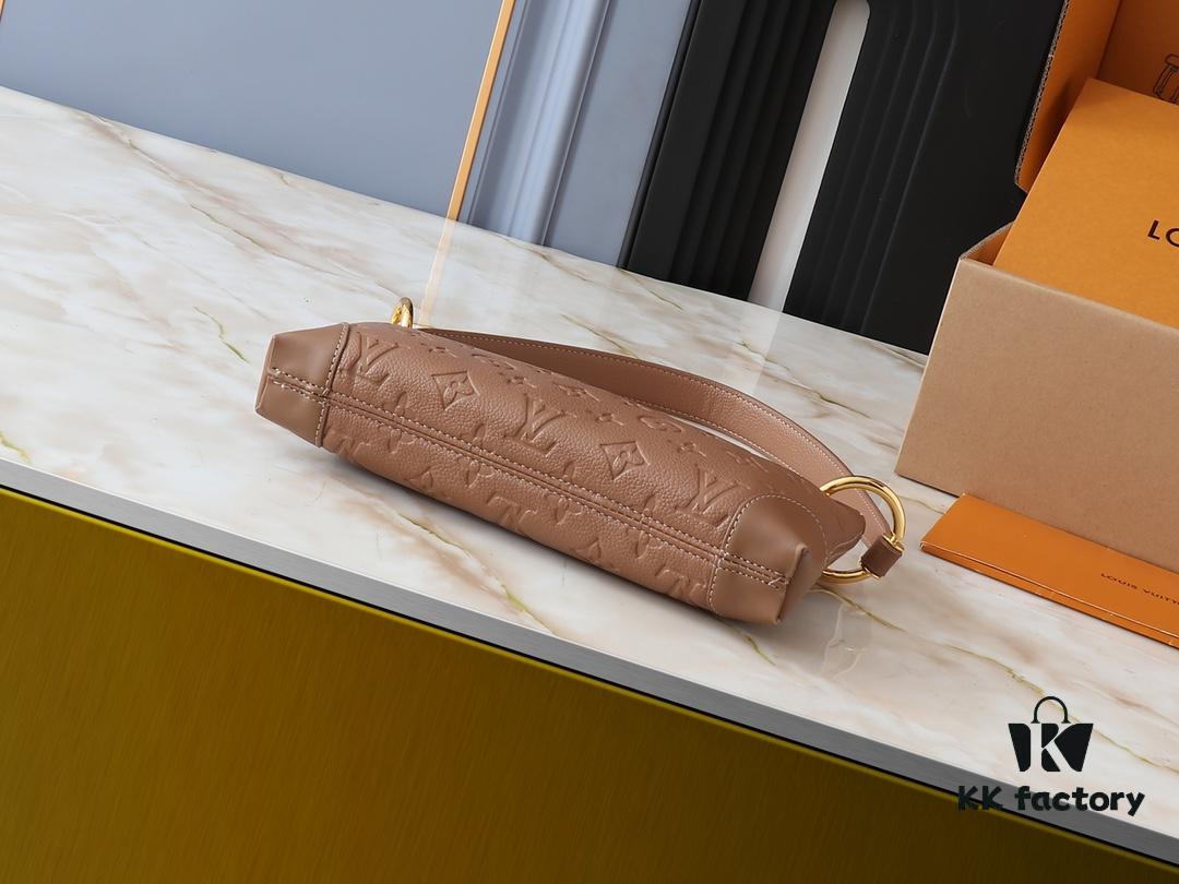 Upgraded Original M12174 Pochette Sèvres from the LV Ski Collection, Ready to Shine in 'Lustrous' Gunmetal Tone