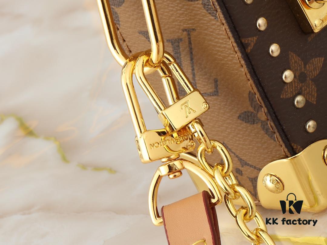 Upgraded Original M46356 M46358 2025 Spring Collection Runway Style Horizontal Mini Trunk