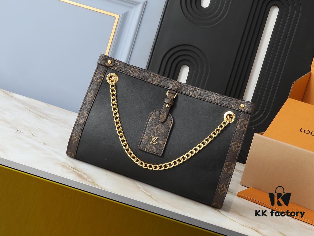 Louis Vuitton Nova Mini and Medium Handbags from the 2025 Cruise Collection M13137 M13140