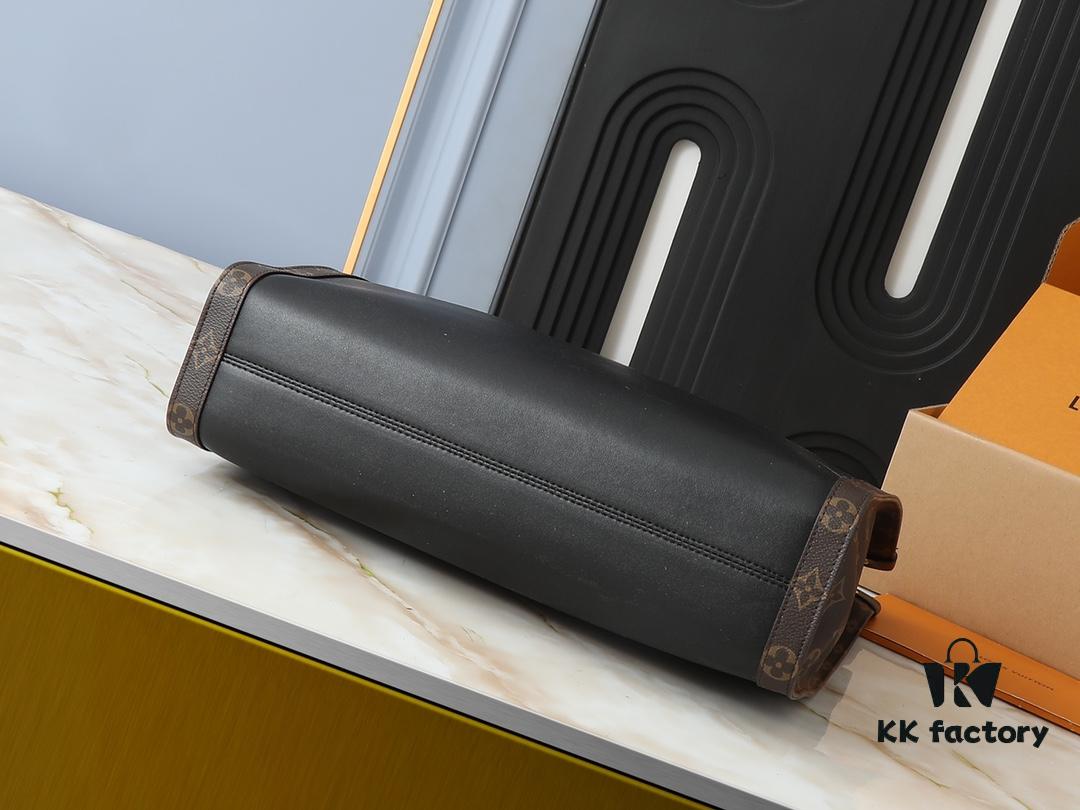 LV Nova Small and Medium Handbags M13137 M13140 – 2025 Cruise Collection