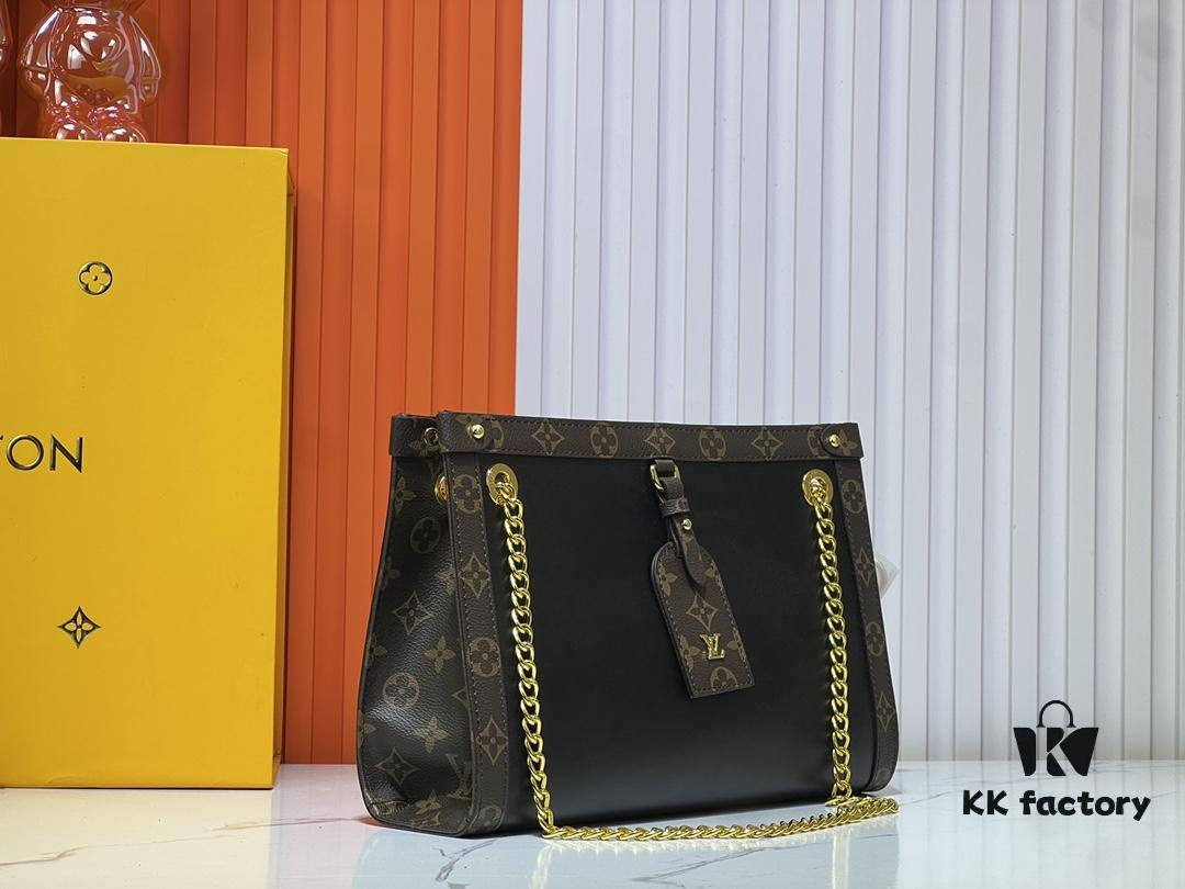 Upgraded Model No. M13137 (Large), M13140 (Small) – 2025 Cruise Collection Nova Small and Medium Handbags