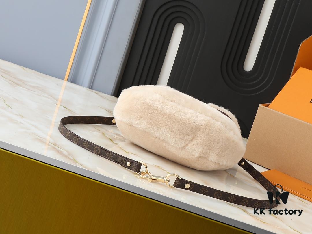 Upgraded Original M12097 M12192 M46829 Sunset Bag Crafted in Soft Shearling