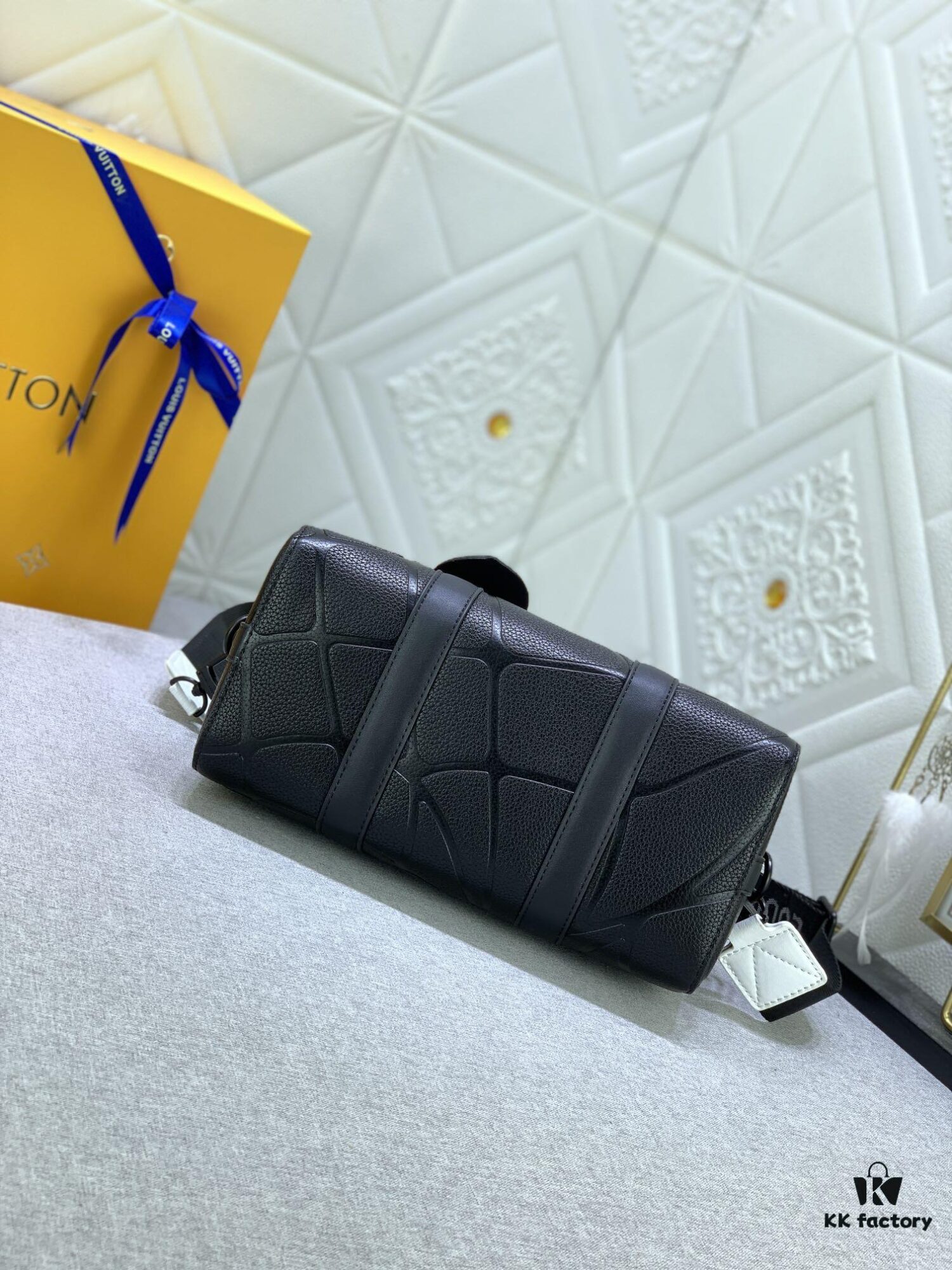 Upgraded Original M21543 Football Embossed Black M59382 Gray M21438 Ginger M21437 Green M59255