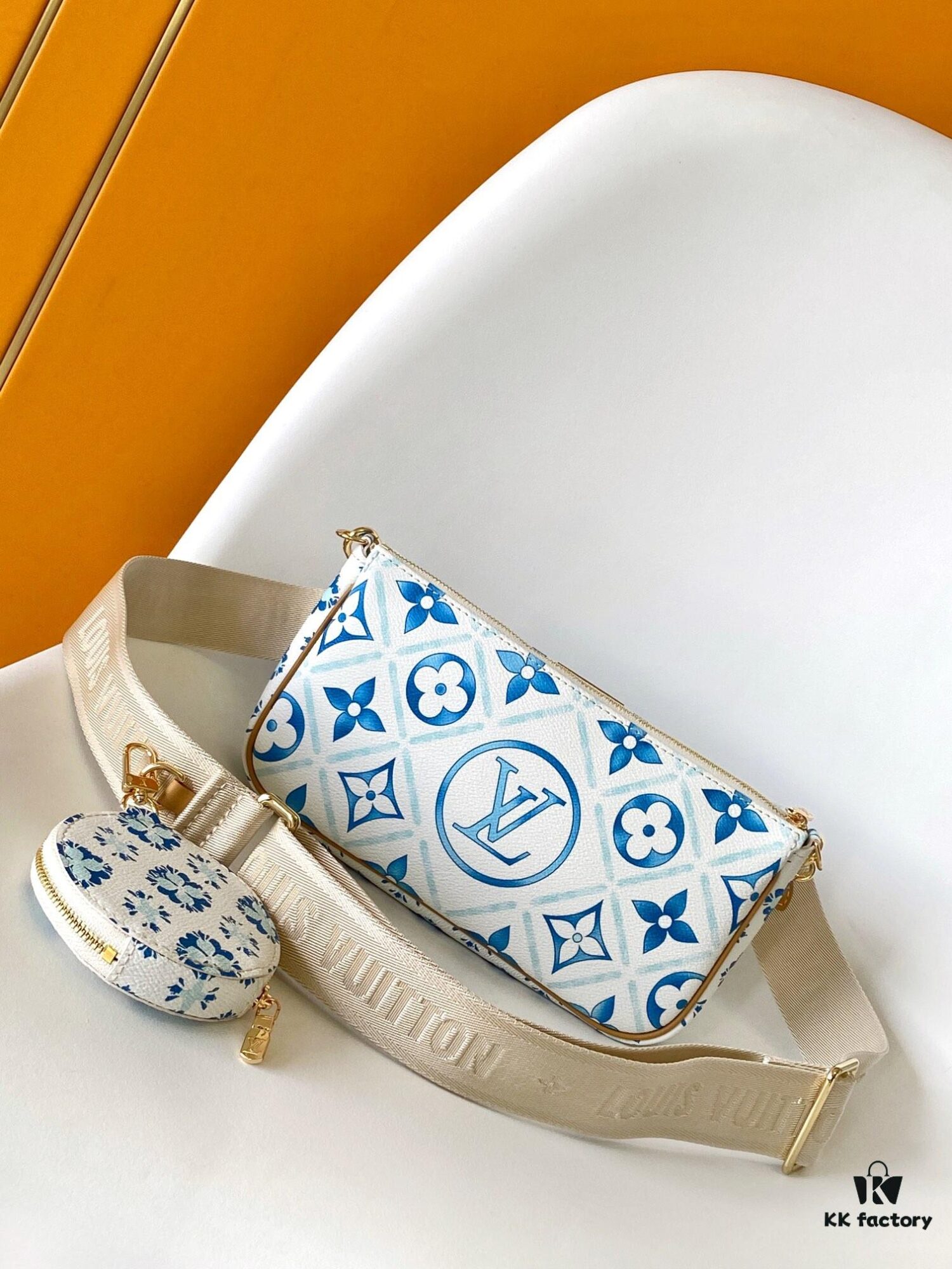 6930654b6e68136f4d9a4602 Special Offer M25374 Top-Quality Original Surplus Multi Pochette Accessoires Bag from LV By The Pool Collection