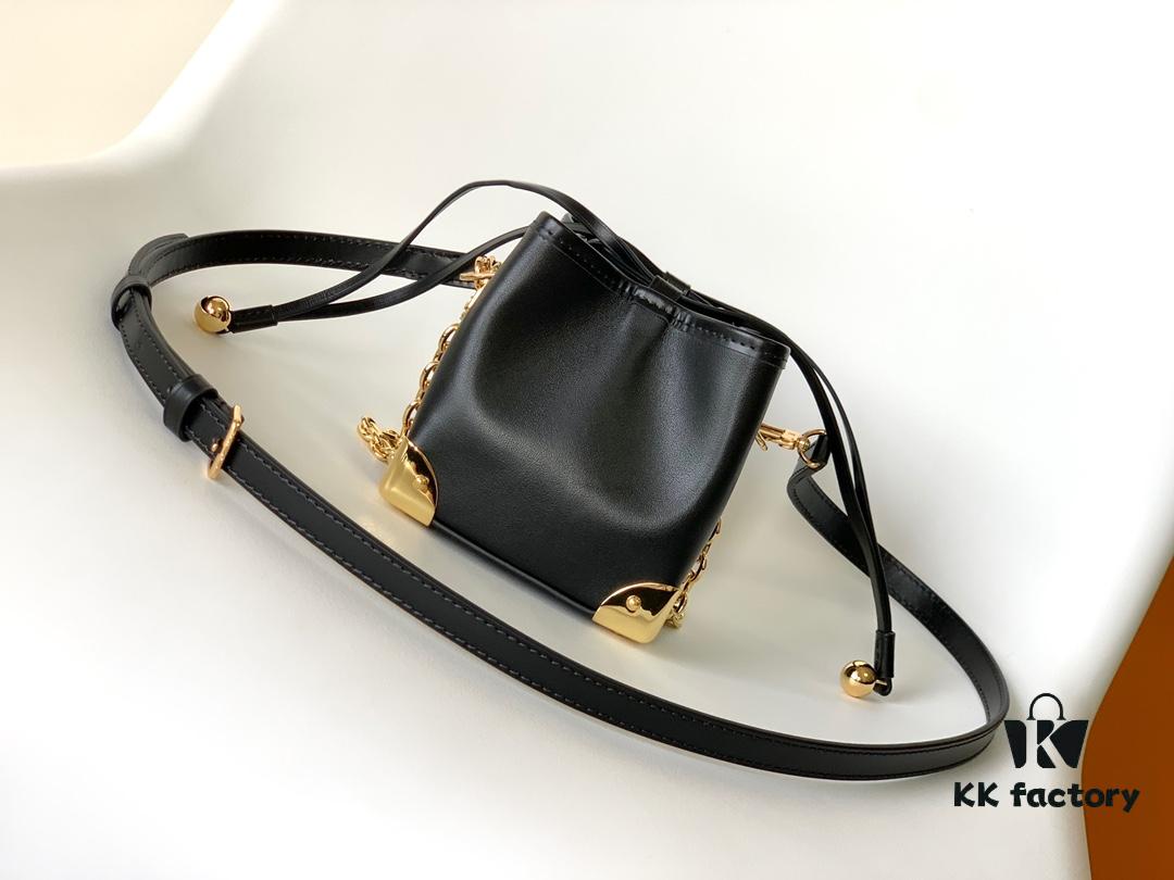 M82885 Yellow Flower M82886 Black Mini Noe Bucket Bag 'Bao Bao' Series Zjs jh Online Only Handbag