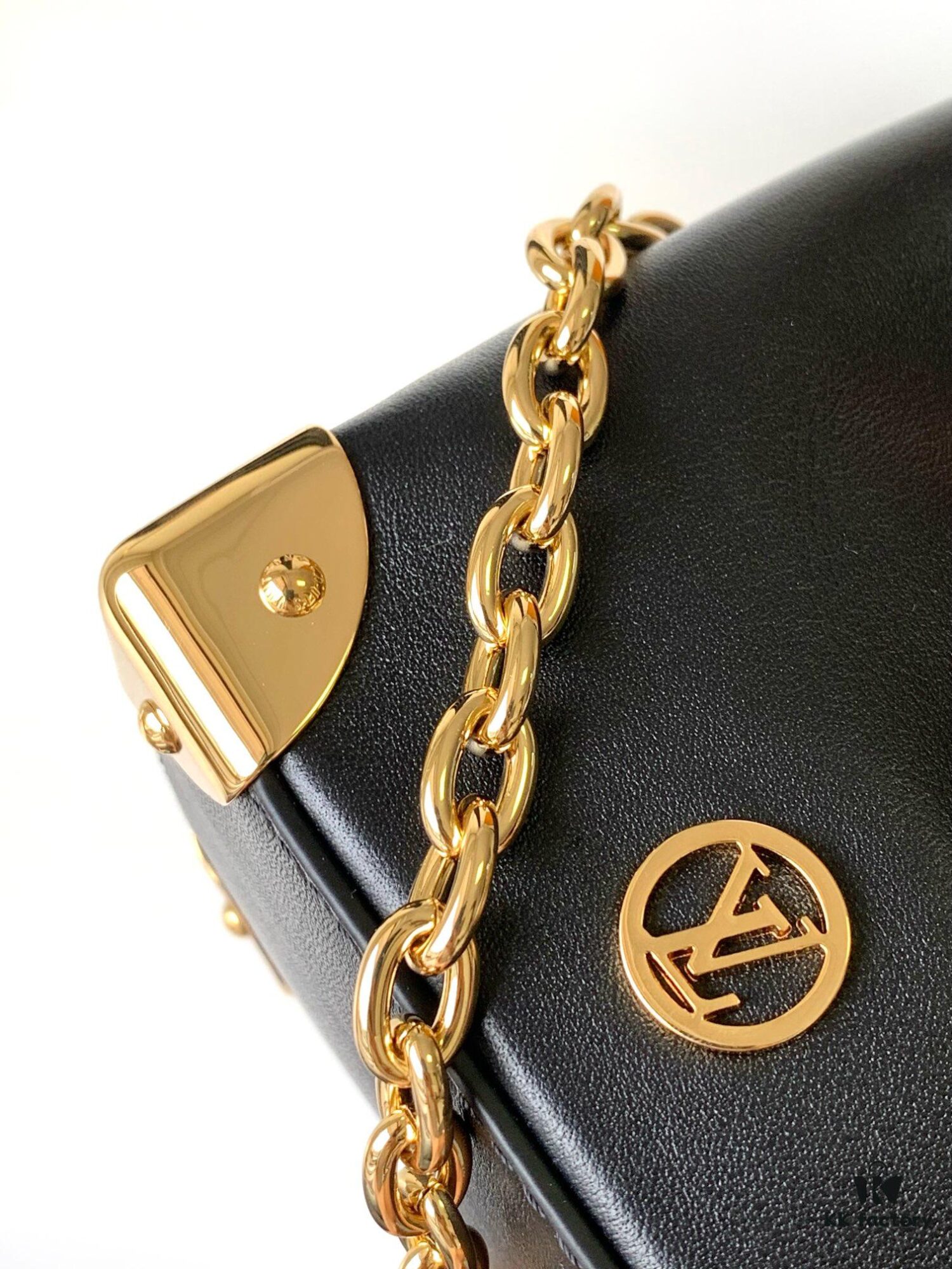 M82885 Yellow Flower M82886 Black Mini Noe Bucket Bag 'Bao Bao' Series Zjs jh Online Only Handbag