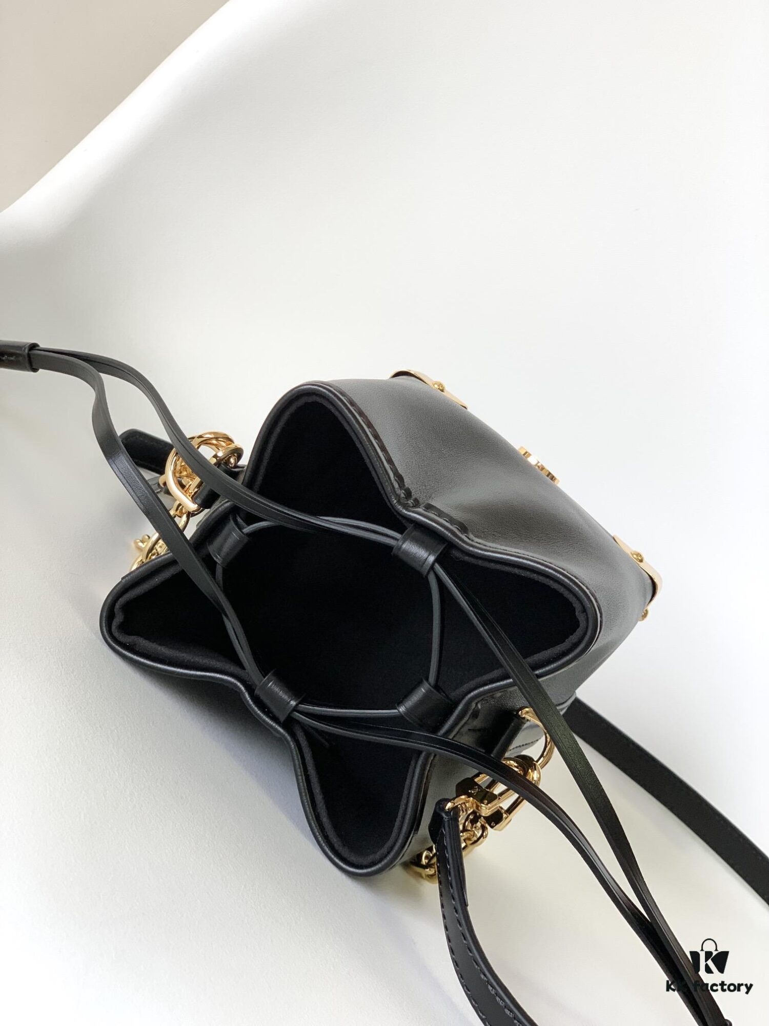 M82885 Yellow Flower M82886 Black Mini Noe Bucket Bag 'Bao Bao' Series Zjs jh Online Only Handbag