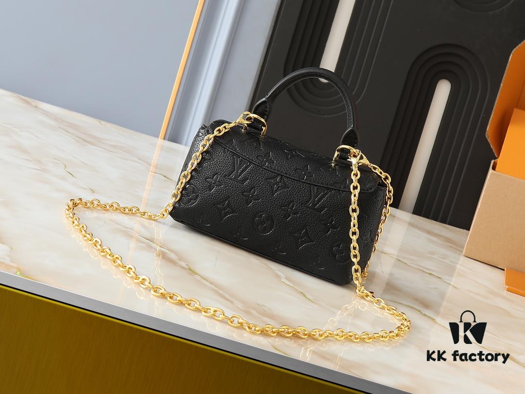 Upgraded Original M12145 White M12144 Black M12211 Blue This Nano Madeleine Bag Features a Miniature Version of the Madeleine Bag Crafted in Monogram Empreinte Leather with a Classic S-Lock Clasp and a Detachable Chain Accented with the LV Circle Logo Ideal for Carrying Daily Essentials and Can Be Handheld Worn on the Shoulder or Crossbody Dimensions: 12.5 x 6 x 21 cm (Height x Width x Length)