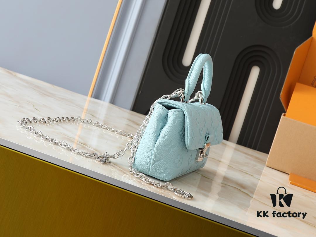 Upgraded Original Version M12145 White M12144 Black M12211 Blue This Nano Madeleine Bag Features a Miniaturized Interpretation of the Madeleine Bag Crafted in Monogram Empreinte Leather Complemented by a Classic S-Lock Closure and a Detachable Chain Accented with the LV Circle Signature Offering Ample Space for Daily Essentials and Can Be Carried as a Top Handle Crossbody or Shoulder Bag Dimensions: 12.5 x 6 x 21 cm (Height Width Length)