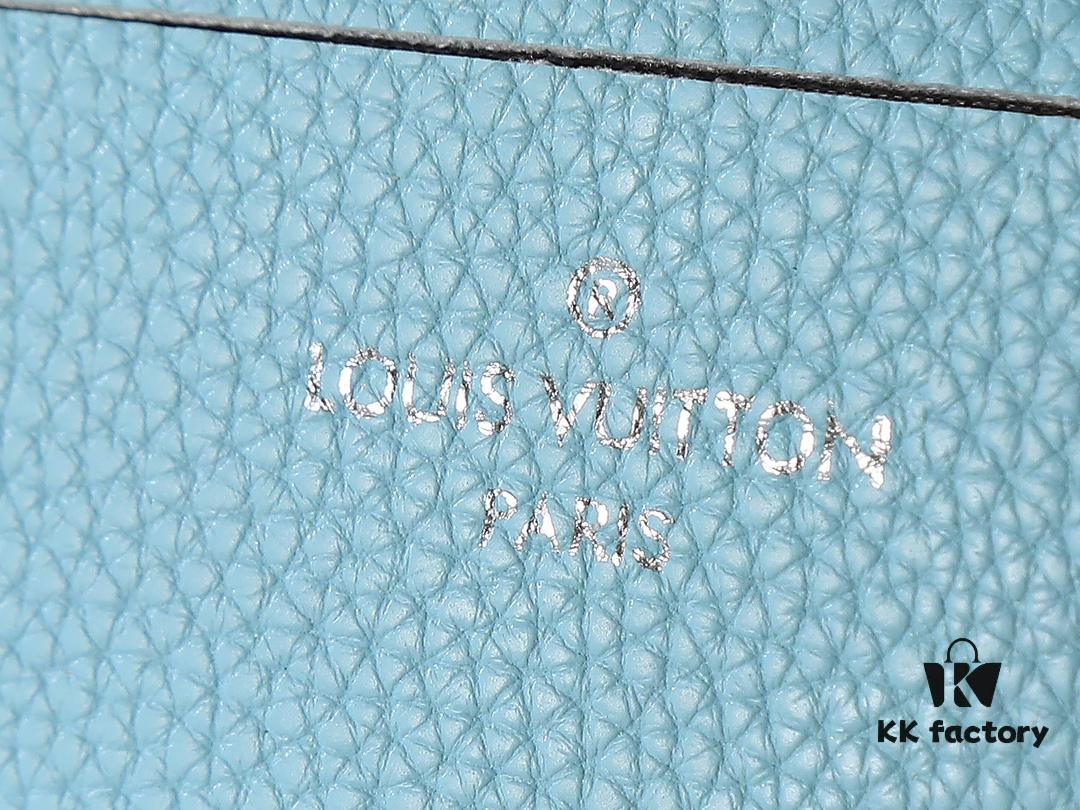 Upgraded Original Version M12145 White M12144 Black M12211 Blue This Nano Madeleine Bag Features a Miniaturized Interpretation of the Madeleine Bag Crafted in Monogram Empreinte Leather Complemented by a Classic S-Lock Closure and a Detachable Chain Accented with the LV Circle Signature Offering Ample Space for Daily Essentials and Can Be Carried as a Top Handle Crossbody or Shoulder Bag Dimensions: 12.5 x 6 x 21 cm (Height Width Length)