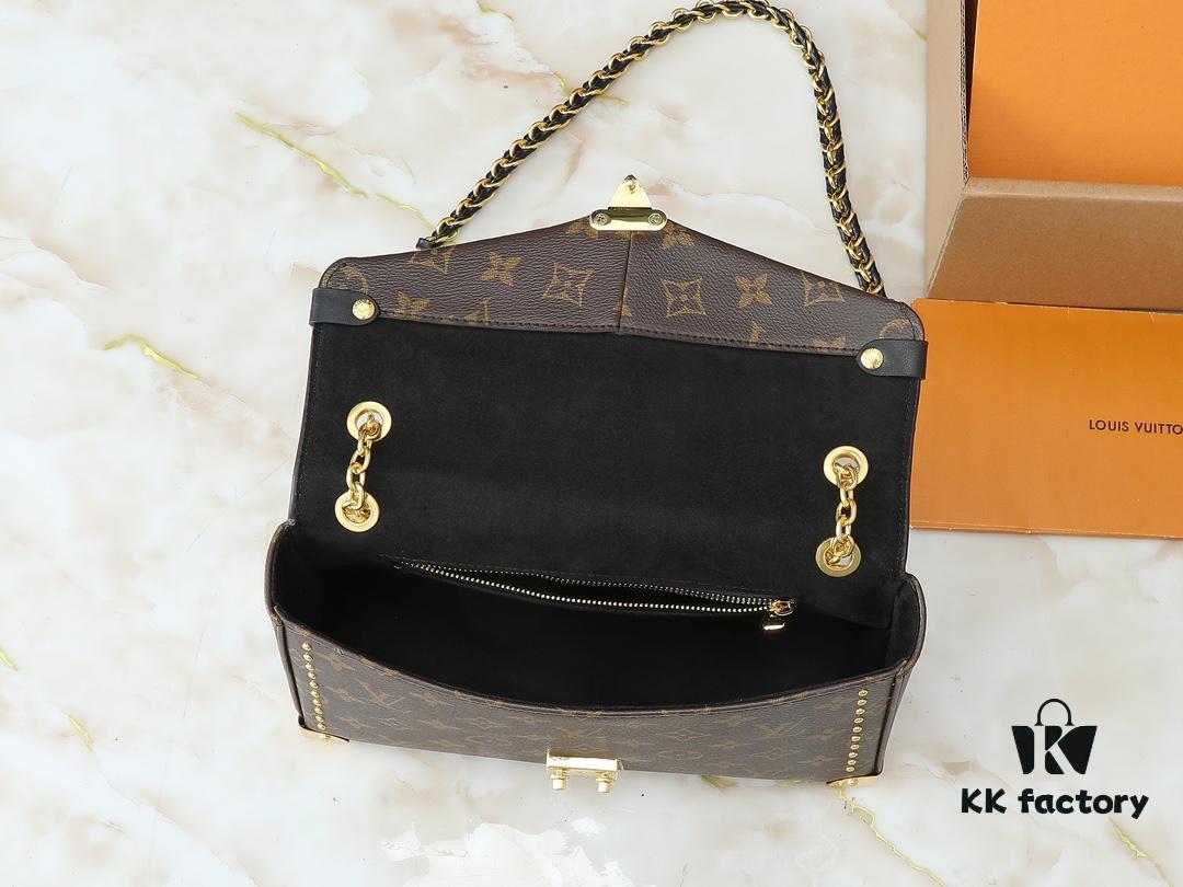 Upgraded Original M25081 LV Latest Runway Style Size: 27x17x8 cm