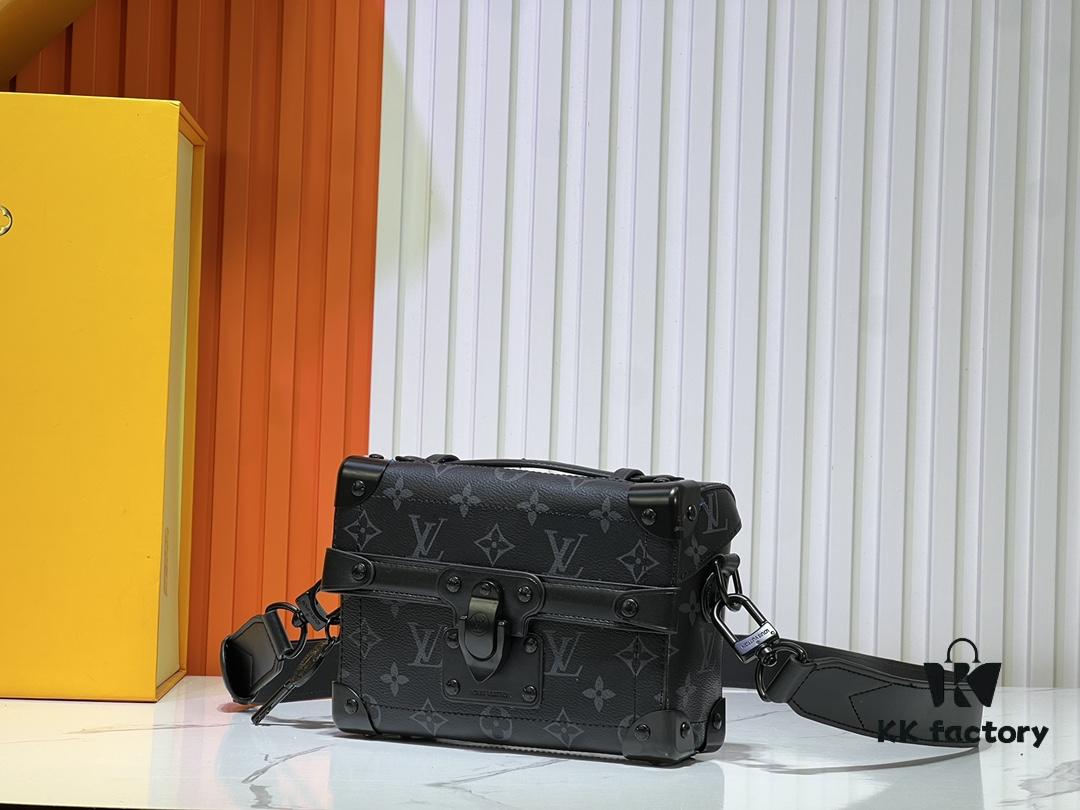 693065c66e68136f4d9a46fb Soul Trunk Bag in Black and Multicolor Grain Leather