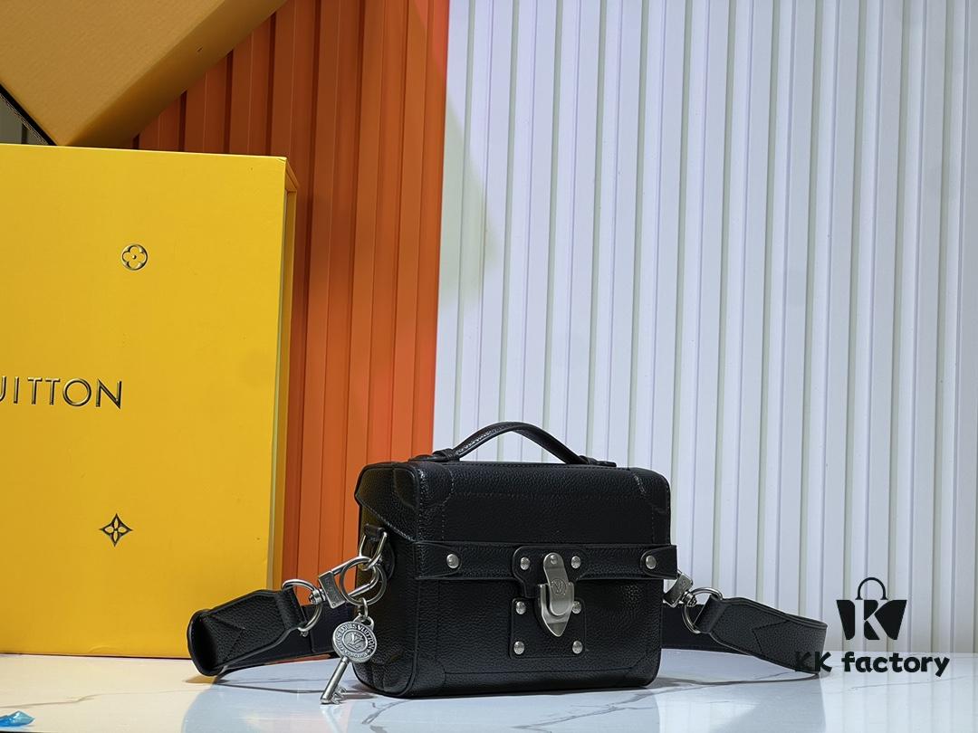 693065cc6e68136f4d9a4707 Soul Trunk Bag in Black Floral, Black, Aged Flower, and Green