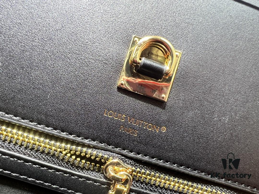 M12005 M12556 M12337 City Steamer Large Handbag