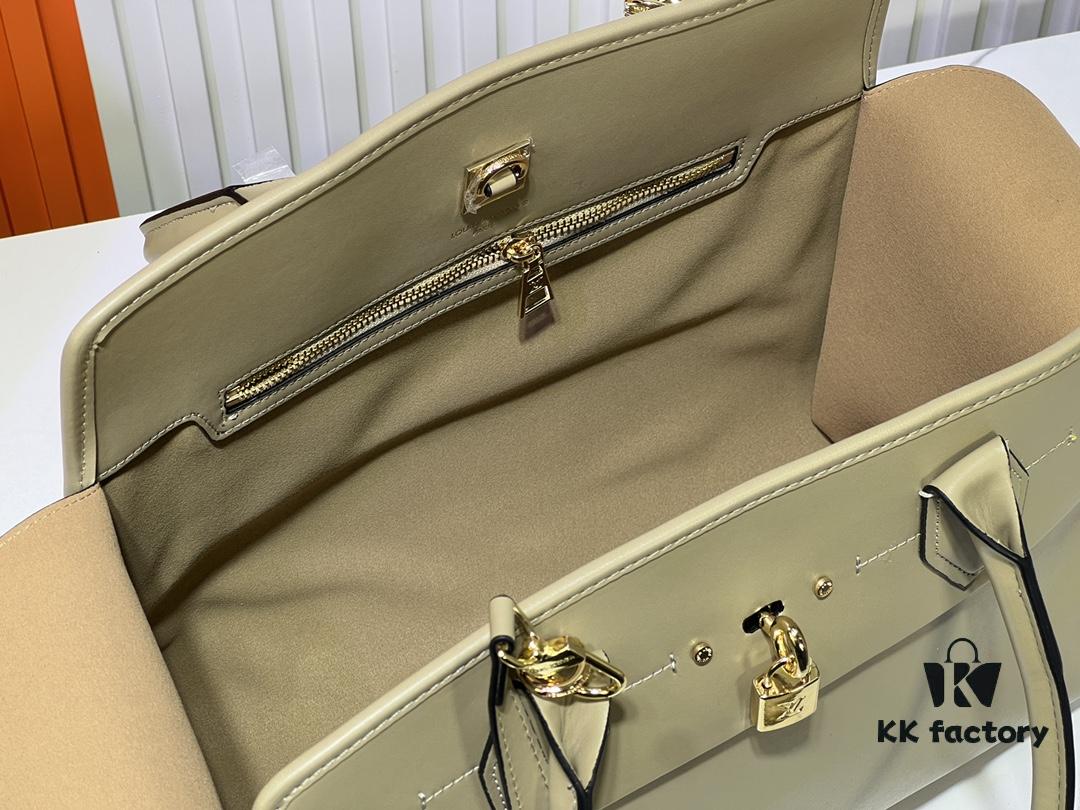 M12005 M12556 M12337 City Steamer Large Handbag