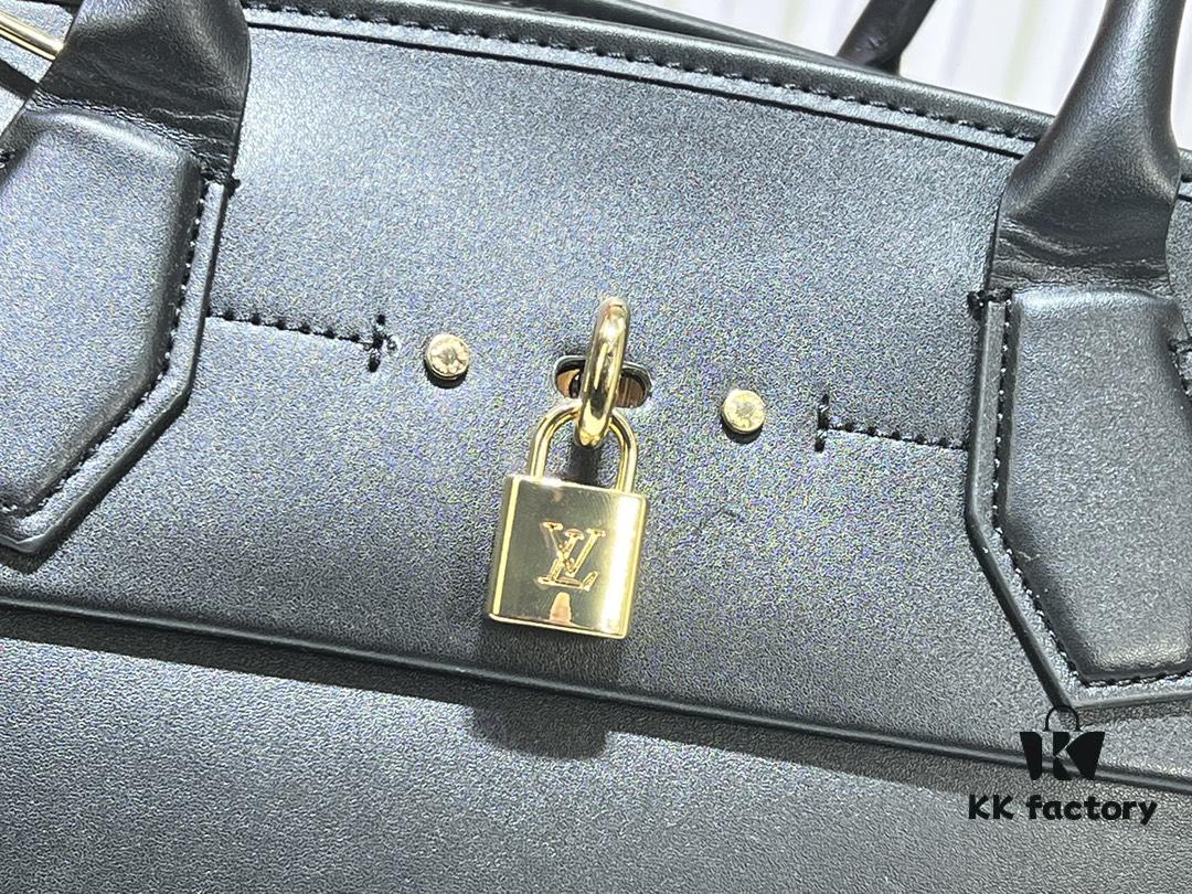 M12005 M12556 M12337 City Steamer Large Handbag