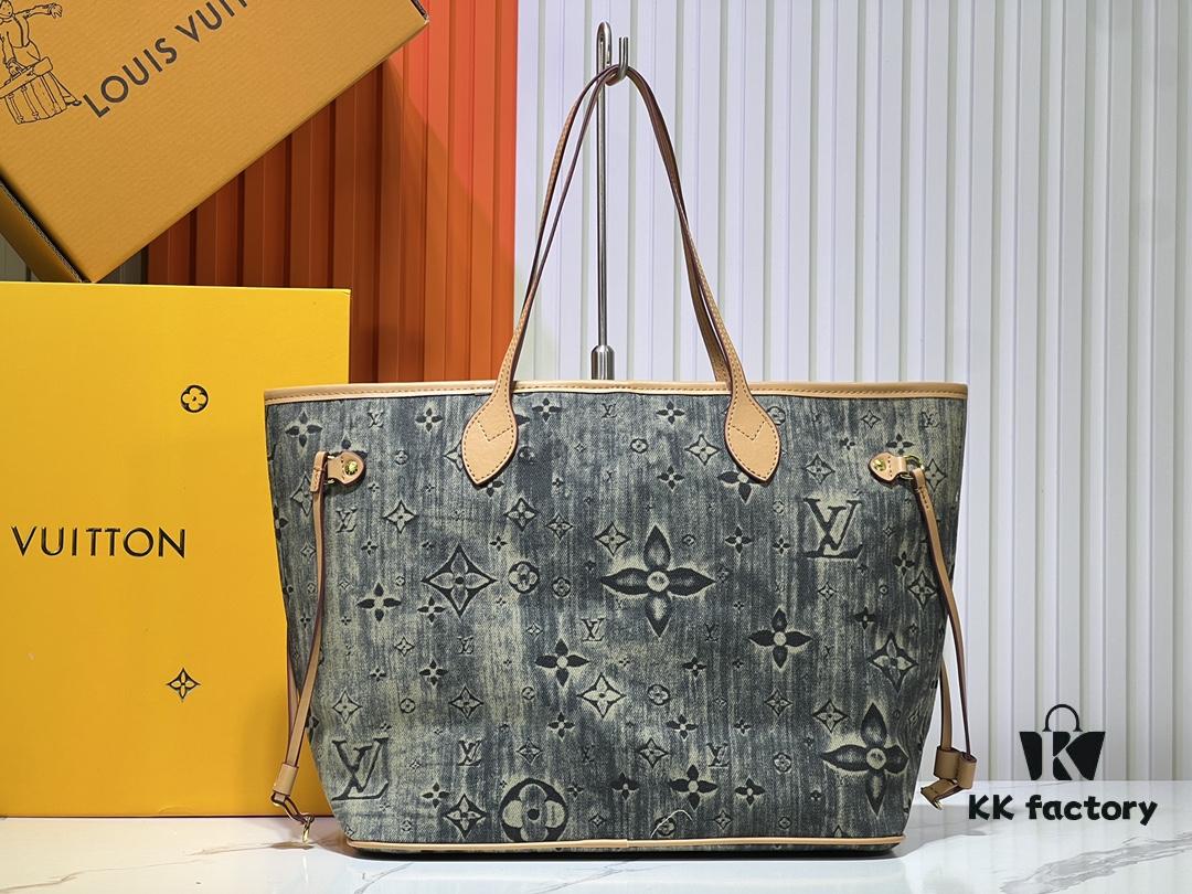 M45865 M40995 This Neverfull Medium Bag is crafted from Monogram Tiles canvas in a tote silhouette, accented with leather trim outlining the top and handles. The central LV Circle signature complements the watercolor-effect Monogram pattern, while the printed zip pouch can be removed for separate use.