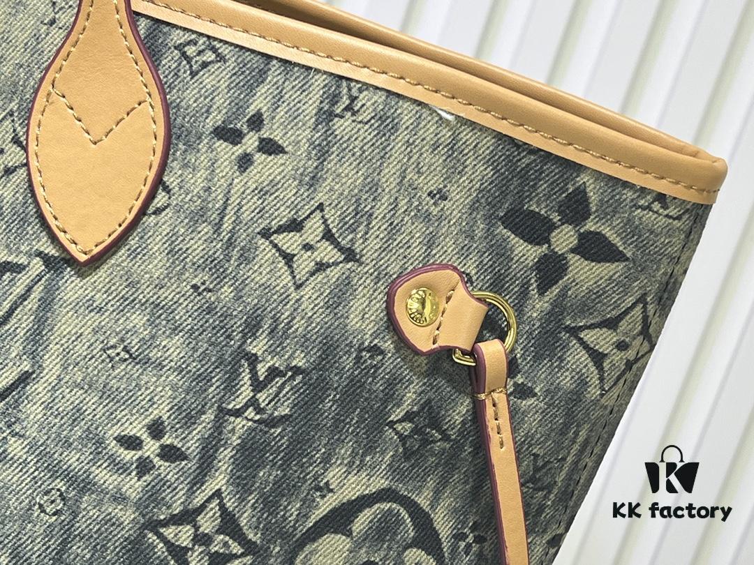 M45865 M40995 This Neverfull Medium Bag is crafted from Monogram Tiles canvas in a tote silhouette, accented with leather trim outlining the top and handles. The central LV Circle signature complements the watercolor-effect Monogram pattern, while the printed zip pouch can be removed for separate use.