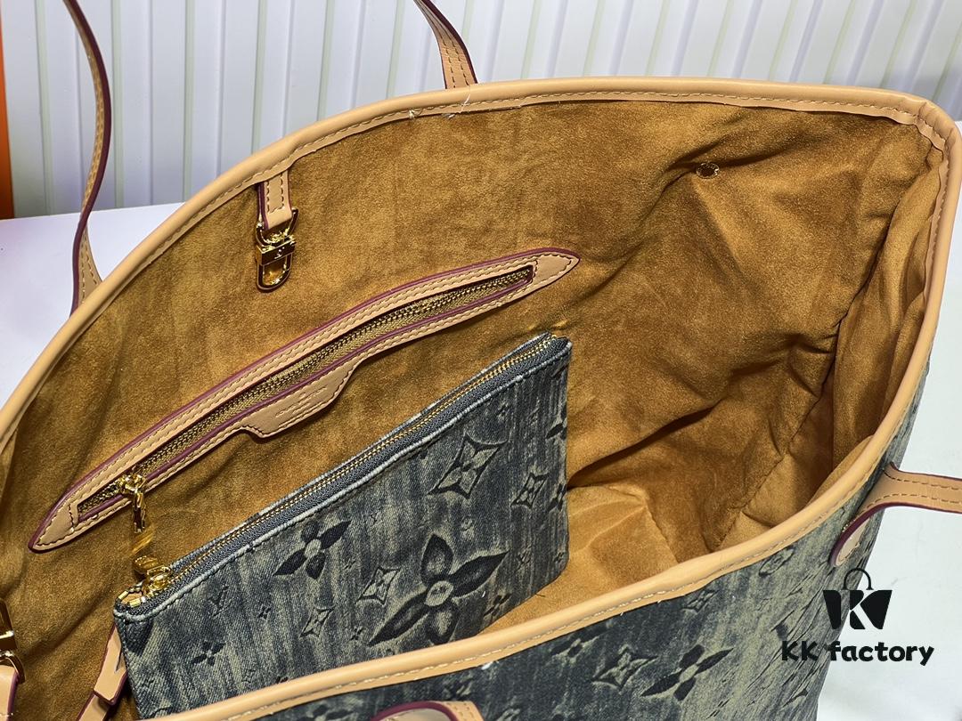 M45865 M40995 This Neverfull Medium Bag is crafted from Monogram Tiles canvas in a tote silhouette, accented with leather trim outlining the top and handles. The central LV Circle signature complements the watercolor-effect Monogram pattern, while the printed zip pouch can be removed for separate use.