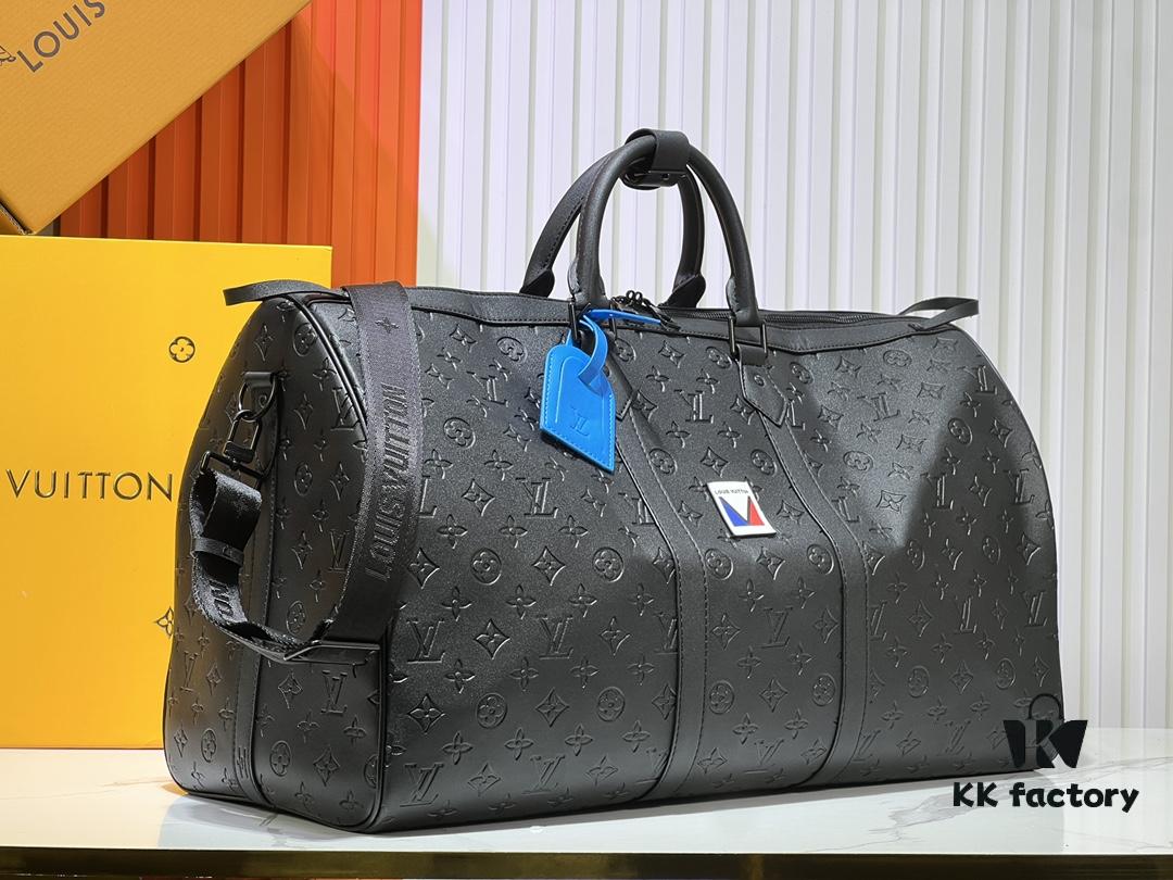 M41416 Keepall Sport Bag from the 37th America's Cup Sailing Series