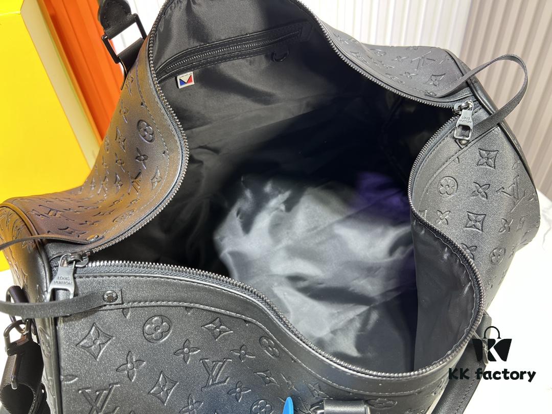 M41416 Keepall Sport Bag from the 37th America's Cup Sailing Series