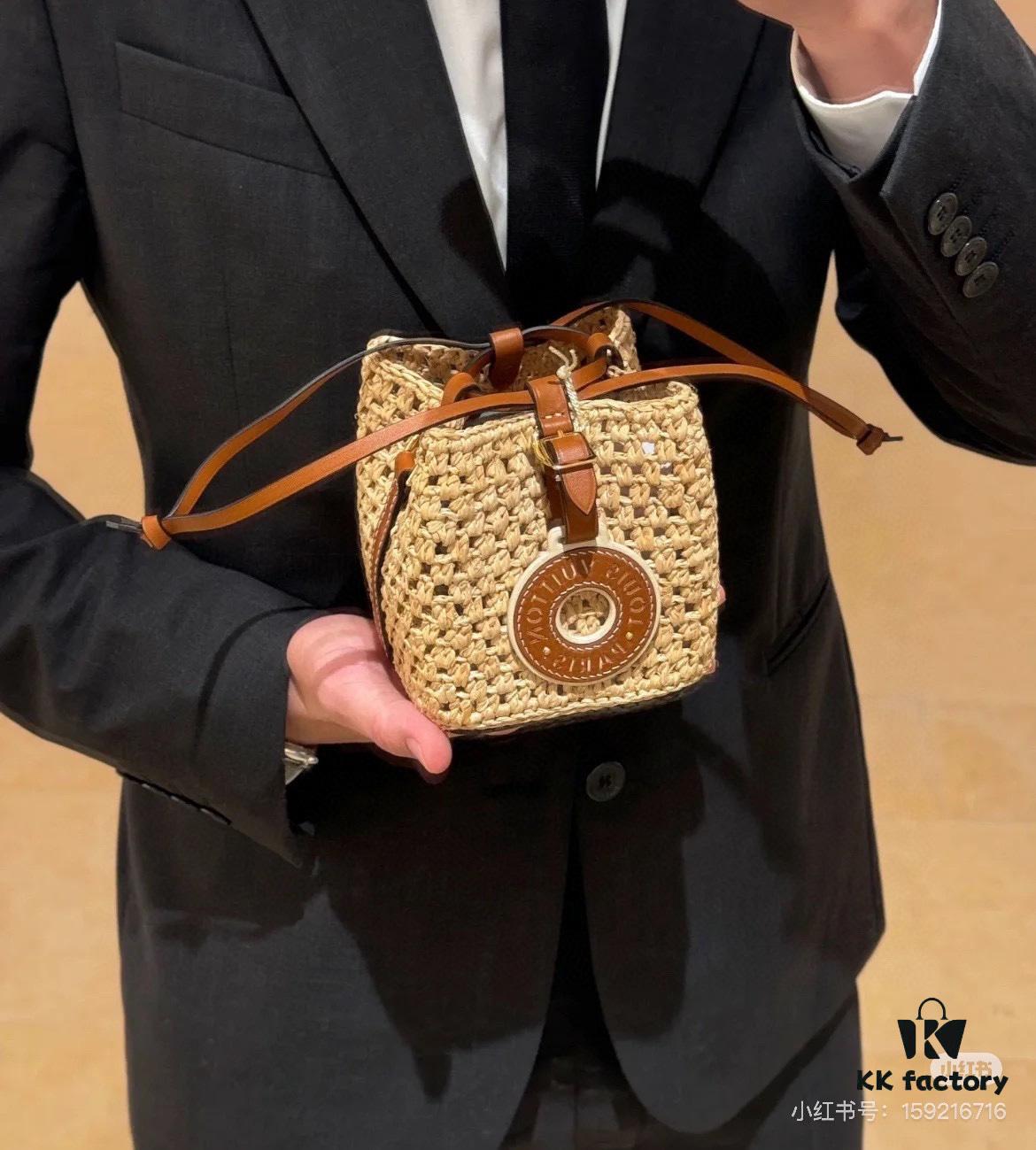 New Small LV NOE PURSE Bucket Bag in Raffia Leather