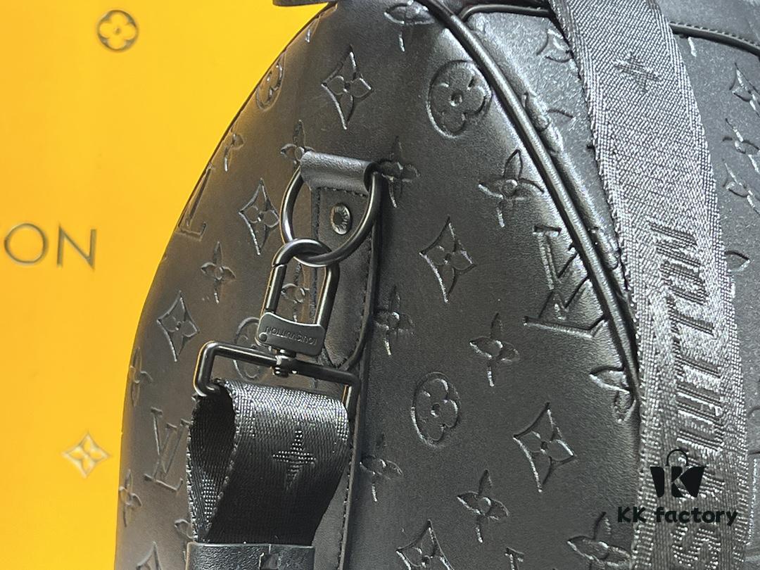 M41416 Keepall Sport Bag from the 37th America's Cup Sailing Series