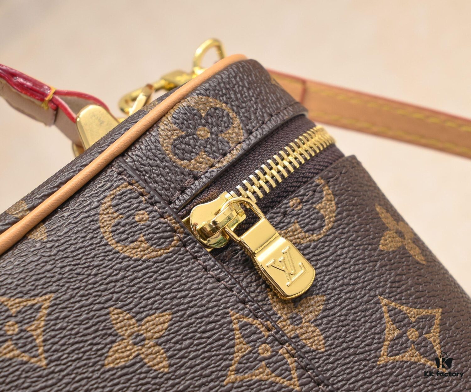 Upgraded Original M47125 M42264 Vanity Chain Pouch