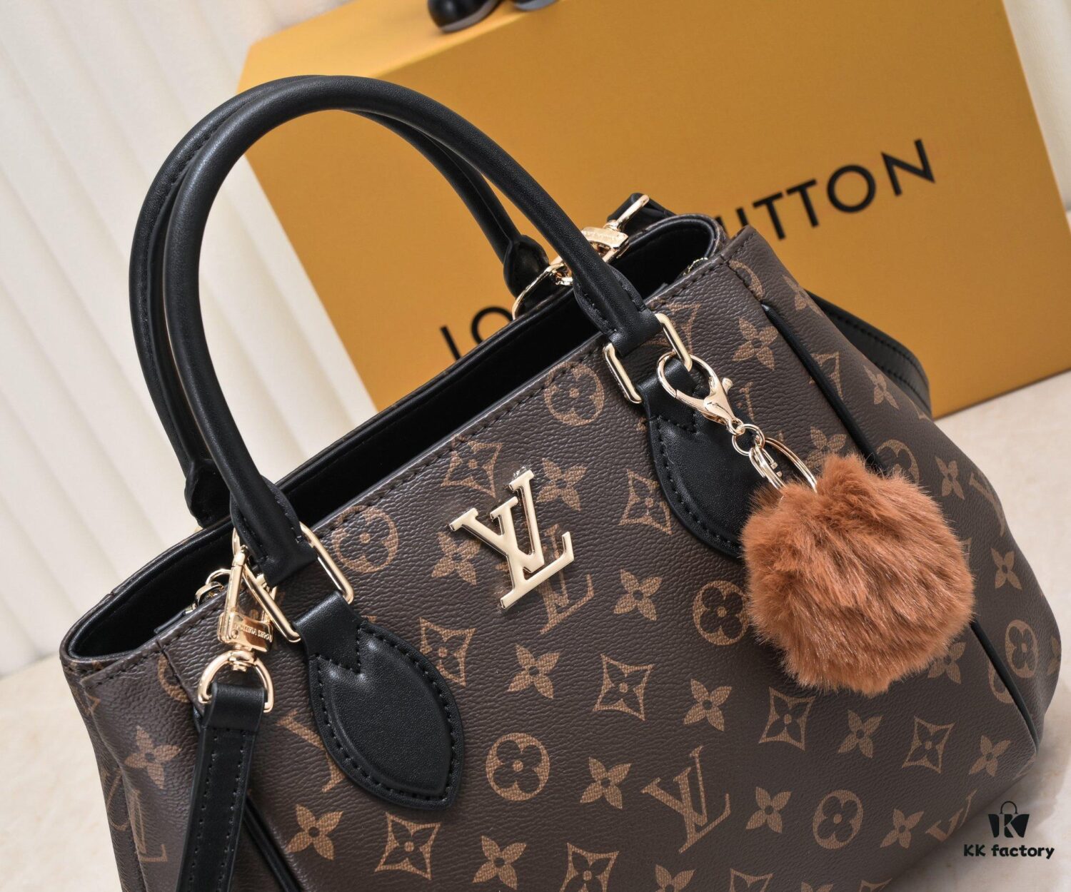 Exclusive Real Shot - Upgraded Version ‼️ LV Monogram with Leather Trim Handheld, Shoulder & Crossbody Bag Model 58188 with Long Strap, 2022 New Fashion Women's Bag, Monogram Genuine Leather Strap Tote, Large Capacity [Strong], Size 33-22-16cm