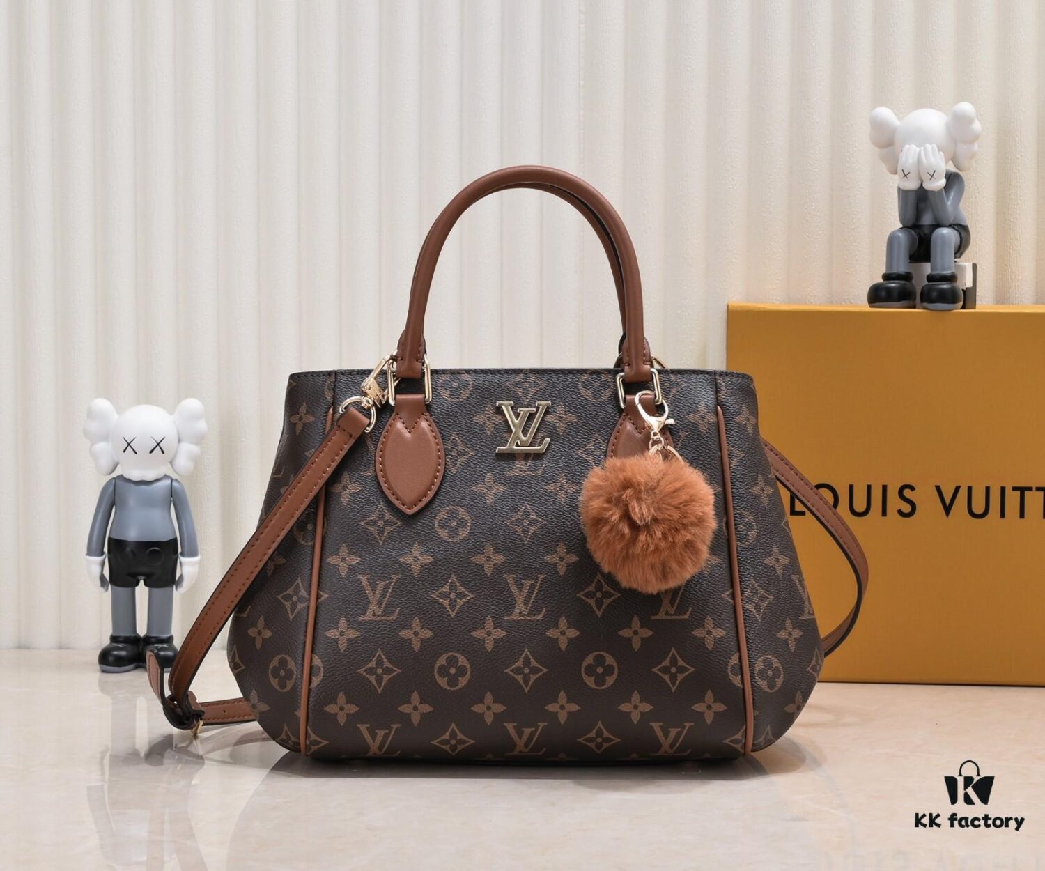 Exclusive Real Shot - Upgraded Version ‼️ LV Monogram with Leather Trim Tote Shoulder Crossbody Bag Model 58188, Includes Long Strap, 2022 New Fashion Women's Bag, Monogram Pattern with Genuine Leather Strap, Large Capacity [Strong], Size 33-22-16cm