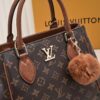 Exclusive Real Shot - Upgraded Version ‼️ LV Monogram with Leather Trim Tote Shoulder Crossbody Bag Model 58188, Includes Long Strap, 2022 New Fashion Women's Bag, Monogram Pattern with Genuine Leather Strap, Large Capacity [Strong], Size 33-22-16cm